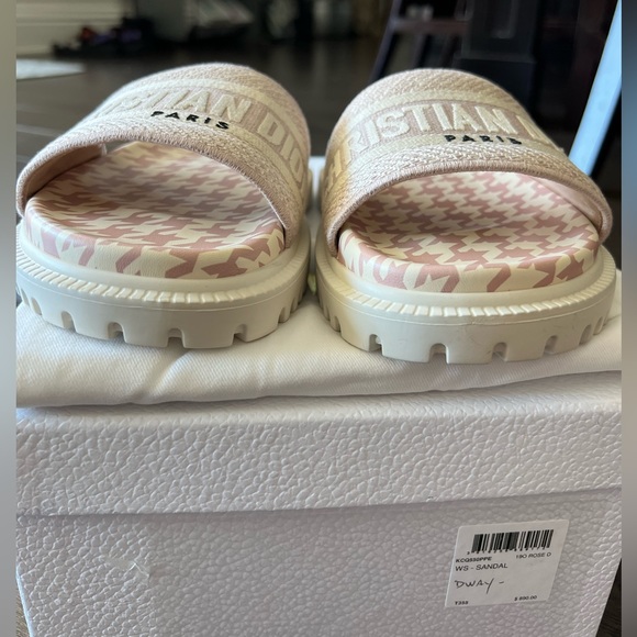 BNWT DIOR Dway slides - Picture 4 of 7